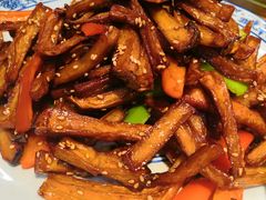 -快乐老家三鲜饺子东北菜(南六中路店)