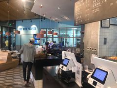 -Dough&Joe团憩(瑞虹天地月亮湾店)