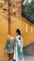 -一揽芳华汉服旗袍体验馆(拙政园店)