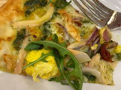 烤鸡奶酪蔬菜披萨-城市大道红炉披萨烘焙坊