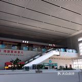 可是安检美女说没票不让进去，有监控啊，好吧