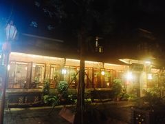 -泡桐树街
