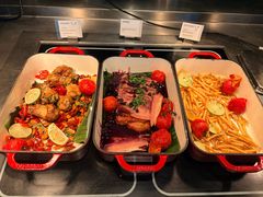 -圣丰索菲特·2 On 988 Café 自助餐厅