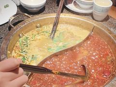 -小天鹅火锅·一线江景洪鼎旗舰店(洪崖洞店)