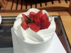 -花花卷卷·鲜食蛋糕(静安久光百货店)
