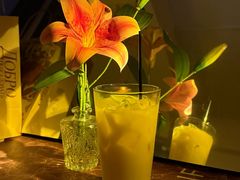 -Mx.cocktail bar