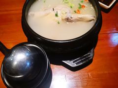 滋补参鸡汤-鑫日千里马朝鲜族小馆(总店)