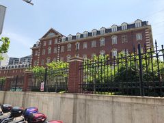 -上海惠灵顿外籍人员子女学校