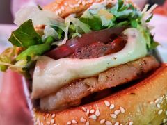 -The Habit Burger Grill 哈比特汉堡(世博店)