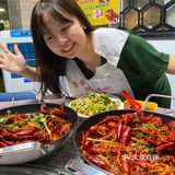 桂林周末约朋友吃小龙虾去！