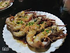-三姐妹·海鲜大排档