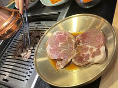 -臻牛烤肉
