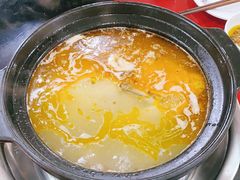 -烧哥美蛙肥肠鱼火锅·十五年社区店
