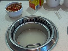 -龍歌自助小火锅(市南金茂湾店)