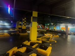 -极限PLAY运动娱乐新世界·团建派对潮玩休闲馆·室内蹦极高空游乐园