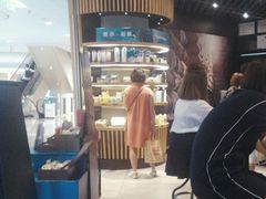 -星巴克(西藏路店)