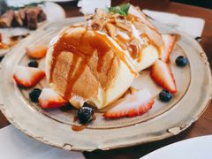 莓果奶油芝士舒芙蕾松饼-UPPER KITCHEN(延安路店)