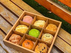-顶东面包花园·生日蛋糕(世博店)