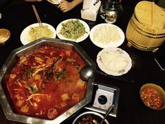 -苗家恒灵酸汤鱼-跳水牛肉连锁店(凯里总店)