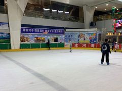 -正佳冰河湾真冰滑冰场