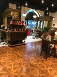 -TWOFACE 双面理发馆