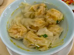 蟹黄鲜肉小馄饨-王宝和酒家(黄浦店)