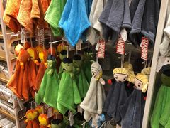 店内环境-名创优品(广东省广州琶洲保利广场店)