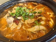 -芜小皖砂锅菜(青山街店)