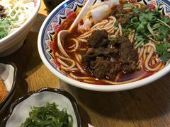 -鑫花溪牛肉米粉(人民广场店)