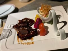 -穹六人间 people 6(岳阳路店)