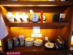-JINNS锦时 steak&pizza(浸信会礼拜堂旧址店)