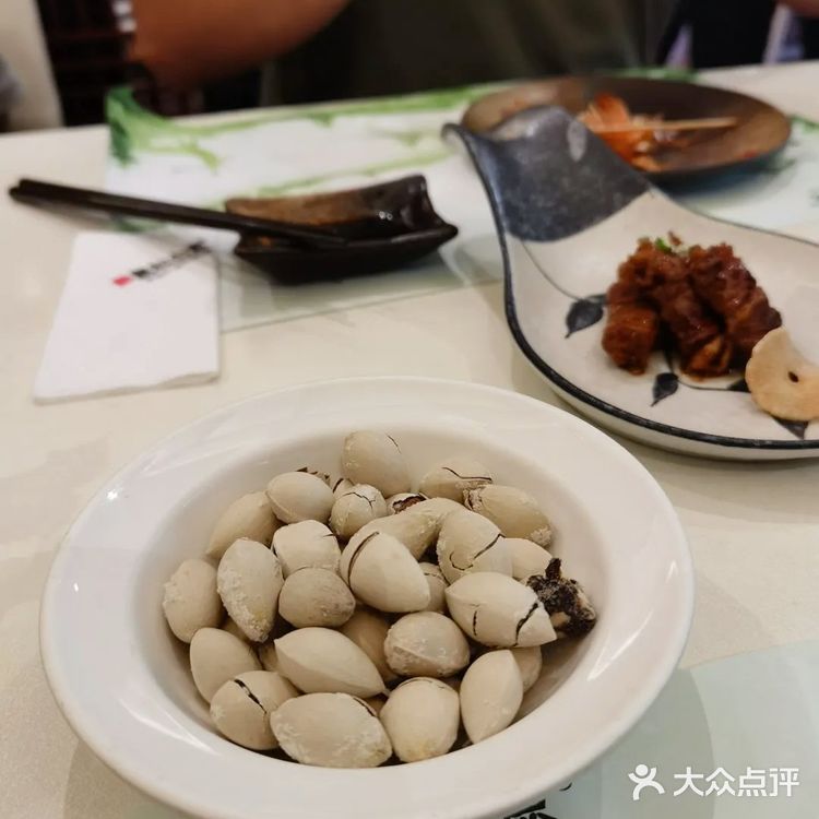 娃吃的鳗鱼饭一个半小时才上来