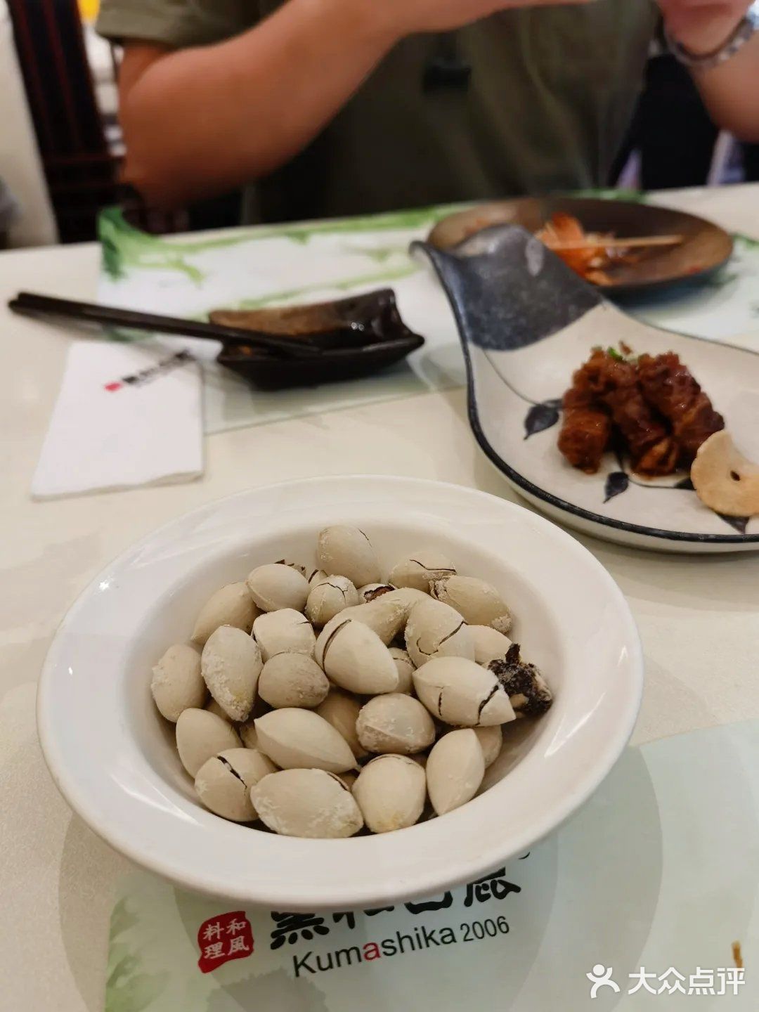 娃吃的鳗鱼饭一个半小时才上来