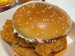 香辣鸡腿堡-肯德基(中央公园店)