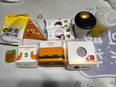 -麦当劳(新城市广场店)