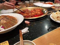 -潮火锅·麻辣牛肉火锅(观音桥方圆·LIVE店)