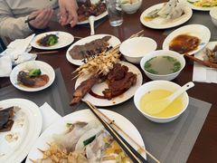 -南郊宾馆·风味自助餐厅·山东十六地市特色菜