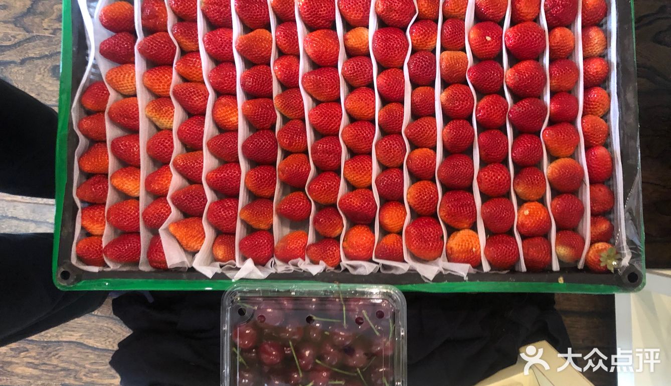 这个季节的草莓自由必须拥有！