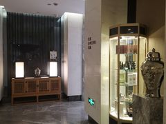 -新盈光·云会所(百丈东路店)