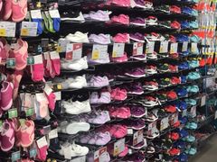 -迪卡侬(西三旗店)