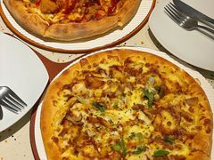 -必胜客(WOW中心城店)