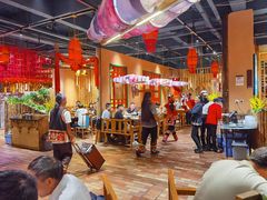 大堂-老滇山寨•云南特色菜•地方菜•民族风情歌舞表演(金碧店)