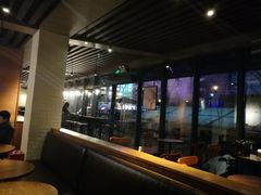 -星巴克(西藏路店)