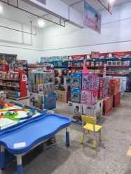 -逝水玩具折扣店