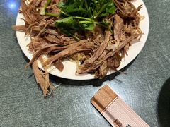 手撕狗肉-春花民族美食(佳木斯总店)