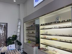 -视野联行眼镜·蔡司·控优点授权(长白万象汇店)