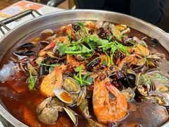 -老东镇啤酒屋海鲜加工·蒸汽海鲜·海鲜烧烤(台东店)