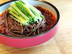 芥末饸饹-小六汤包砂煲菜(文景路店)