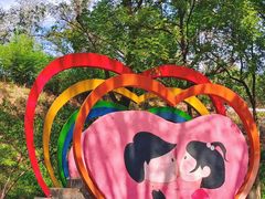 -雪山彩虹谷景区