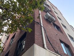 -上海市静安区图书馆(新闸路馆)